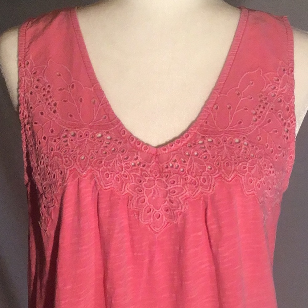 LUCKY BRAND top - Picture 2 of 10